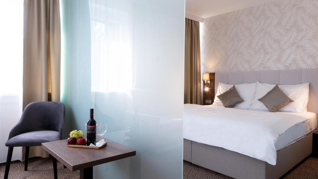 Hotel Karolina Lanškroun Eksteriør billede