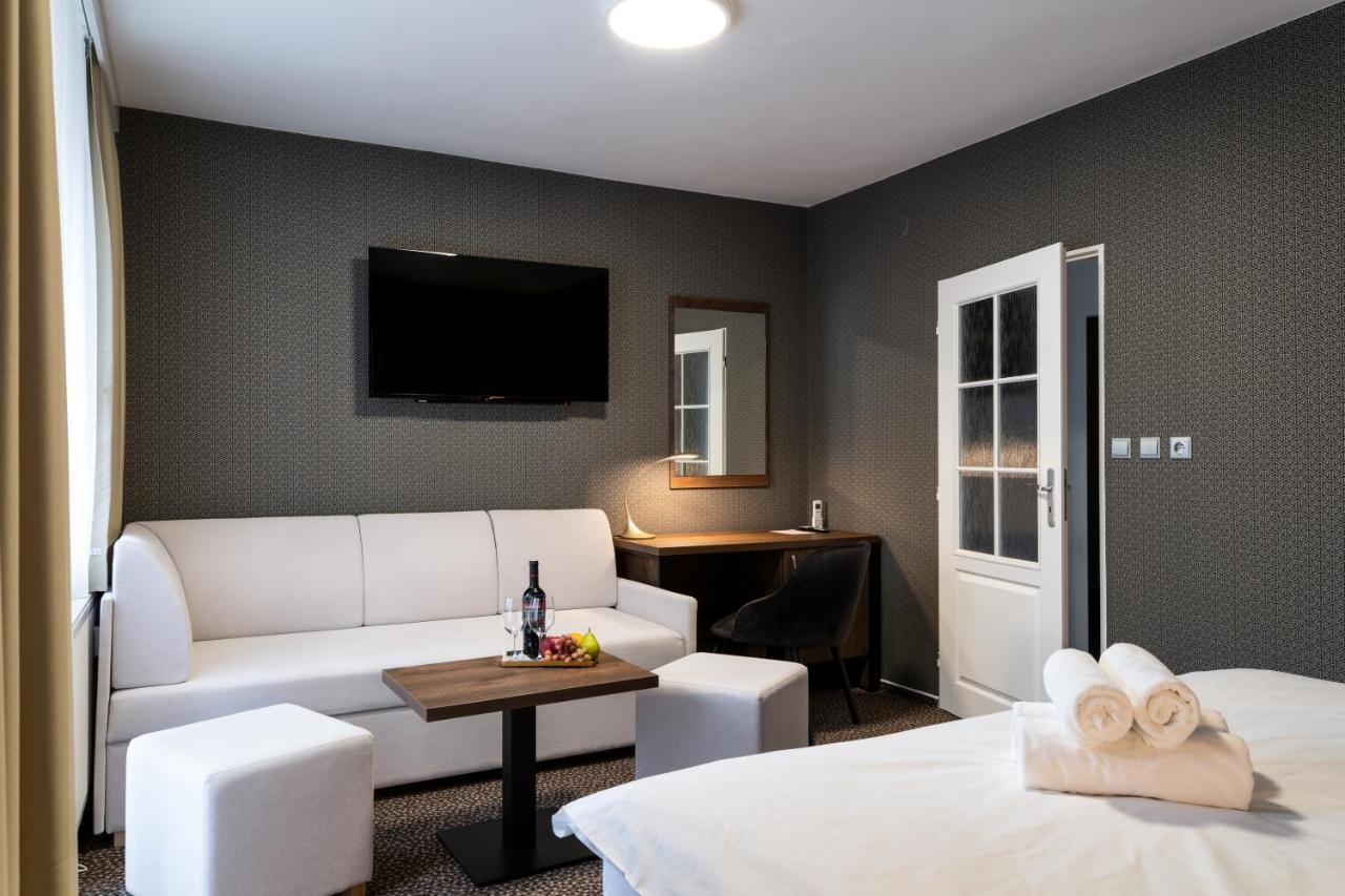 Hotel Karolina Lanškroun Eksteriør billede