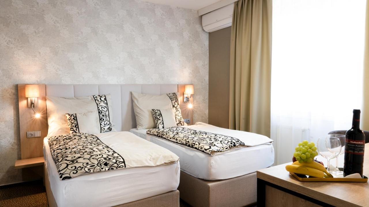 Hotel Karolina Lanškroun Eksteriør billede