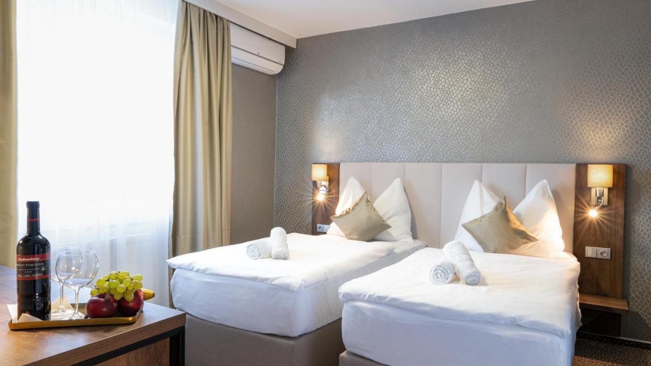 Hotel Karolina Lanškroun Eksteriør billede